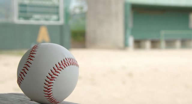 行政書士の雨宮修介は青梅で硬球・軟球野球の審判もやっております。
